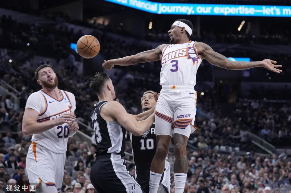 [天下足球]主场逆转 勒沃库森险胜法兰克福.