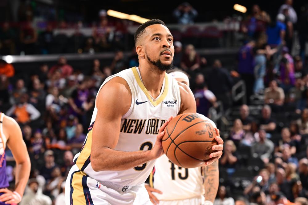 瘦了不少！姚明进行恢复训练曝光 一脸笑容被调侃“亚洲杯复出”