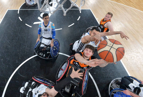 舞台上的一 舞台上的一