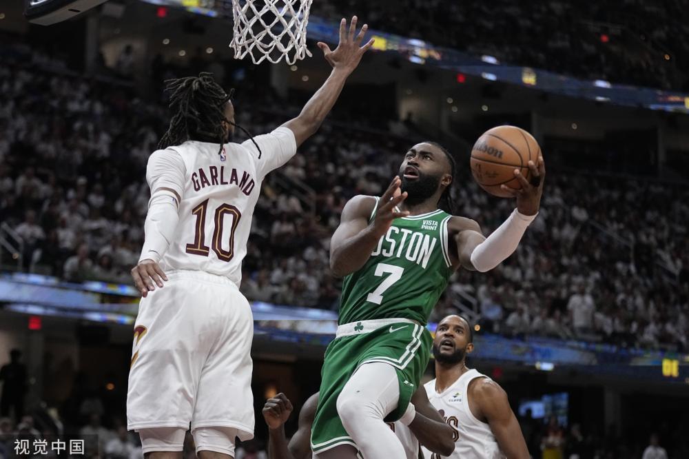 里如鱼得水 里如鱼得水